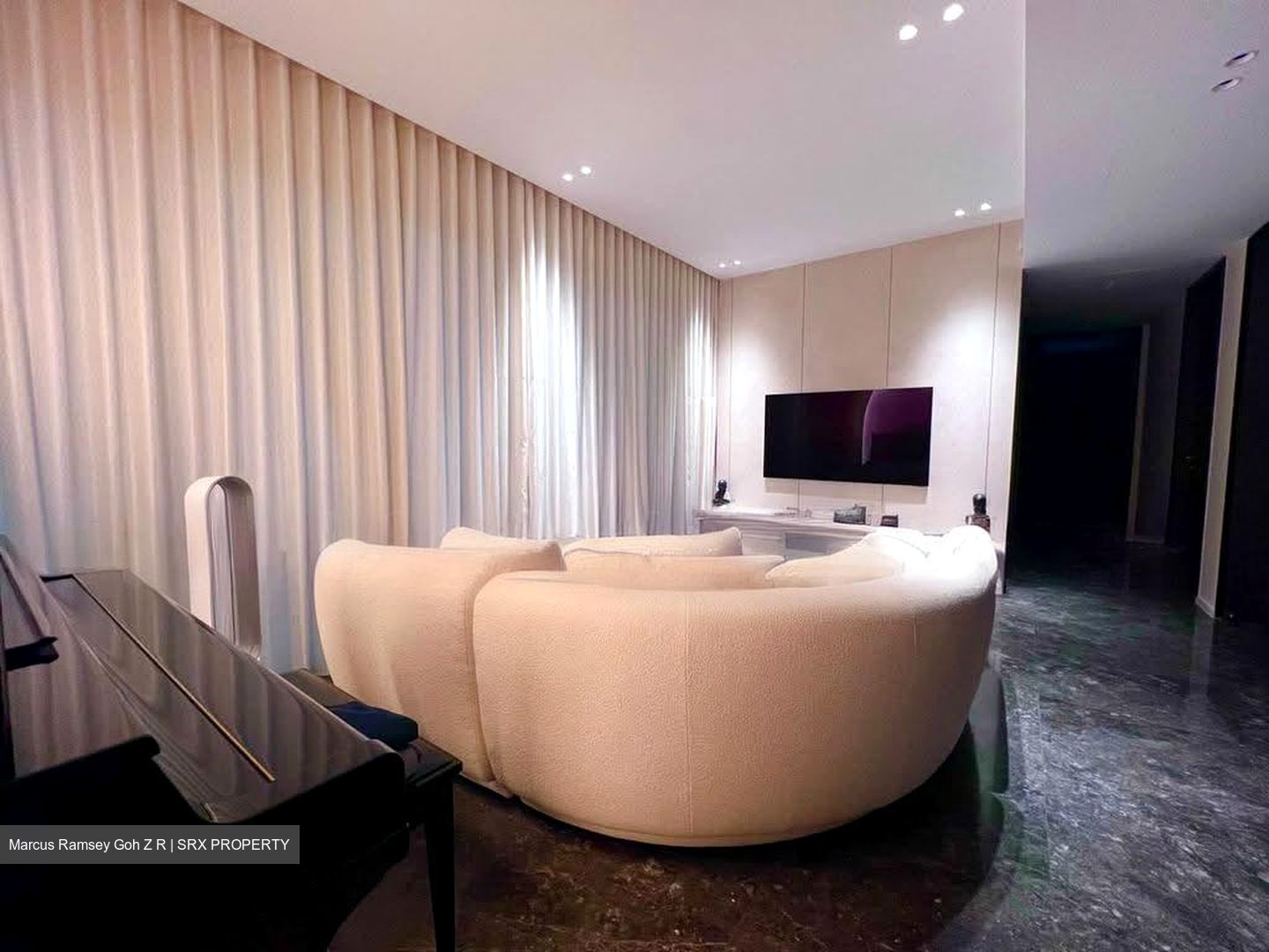 Avenue South Residence (D3), Apartment #636300211